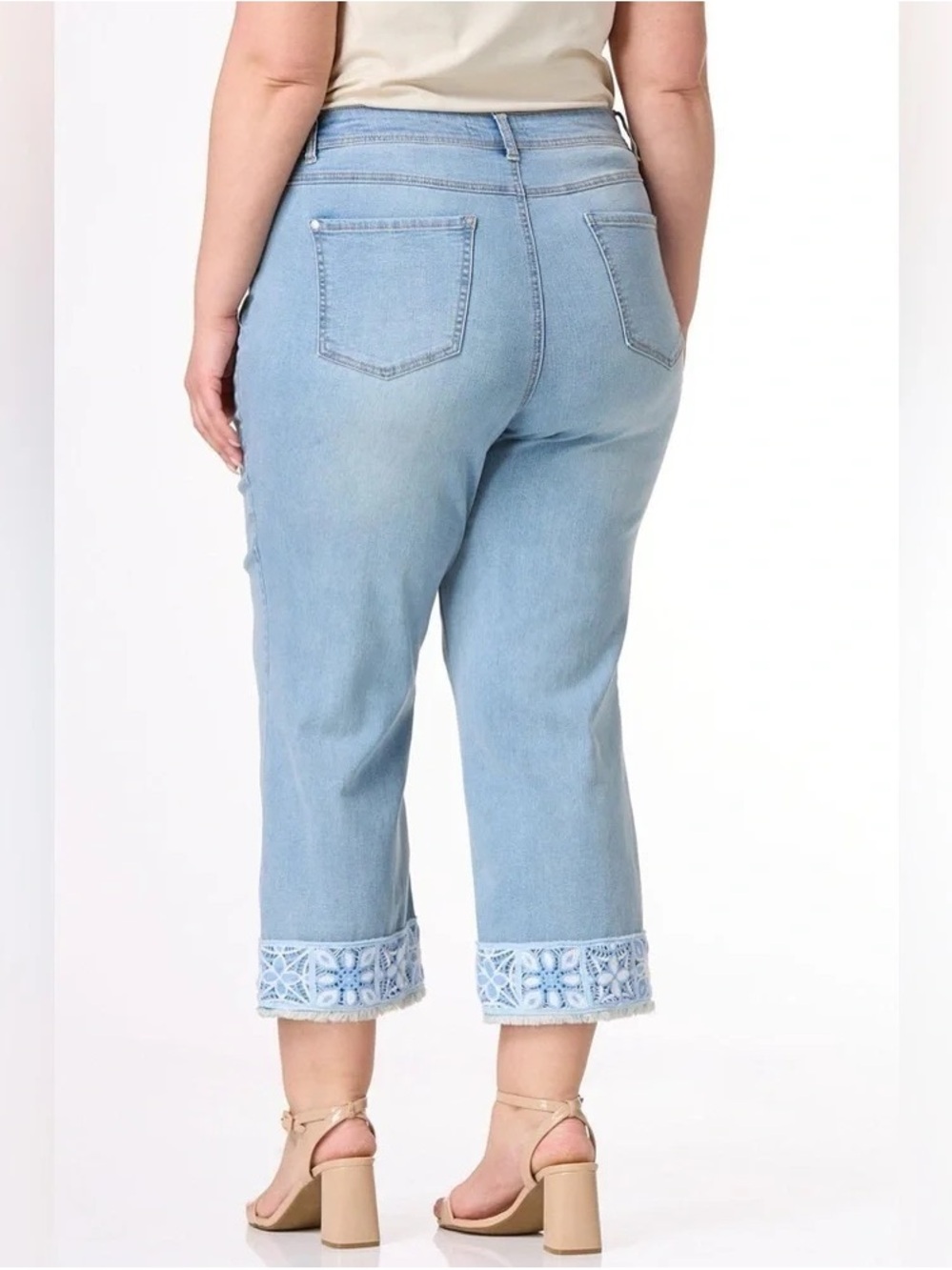 Cato | PLUS SIZE CROPPED CROCHET TRIM JEANS - Picture 2 of 2